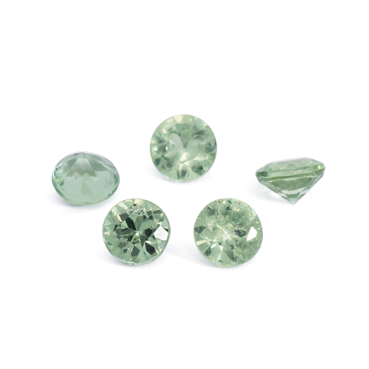 Saphir - grün, rund, 3x3 mm, 0.13 - 0.16 ct, Nr. XSR11258