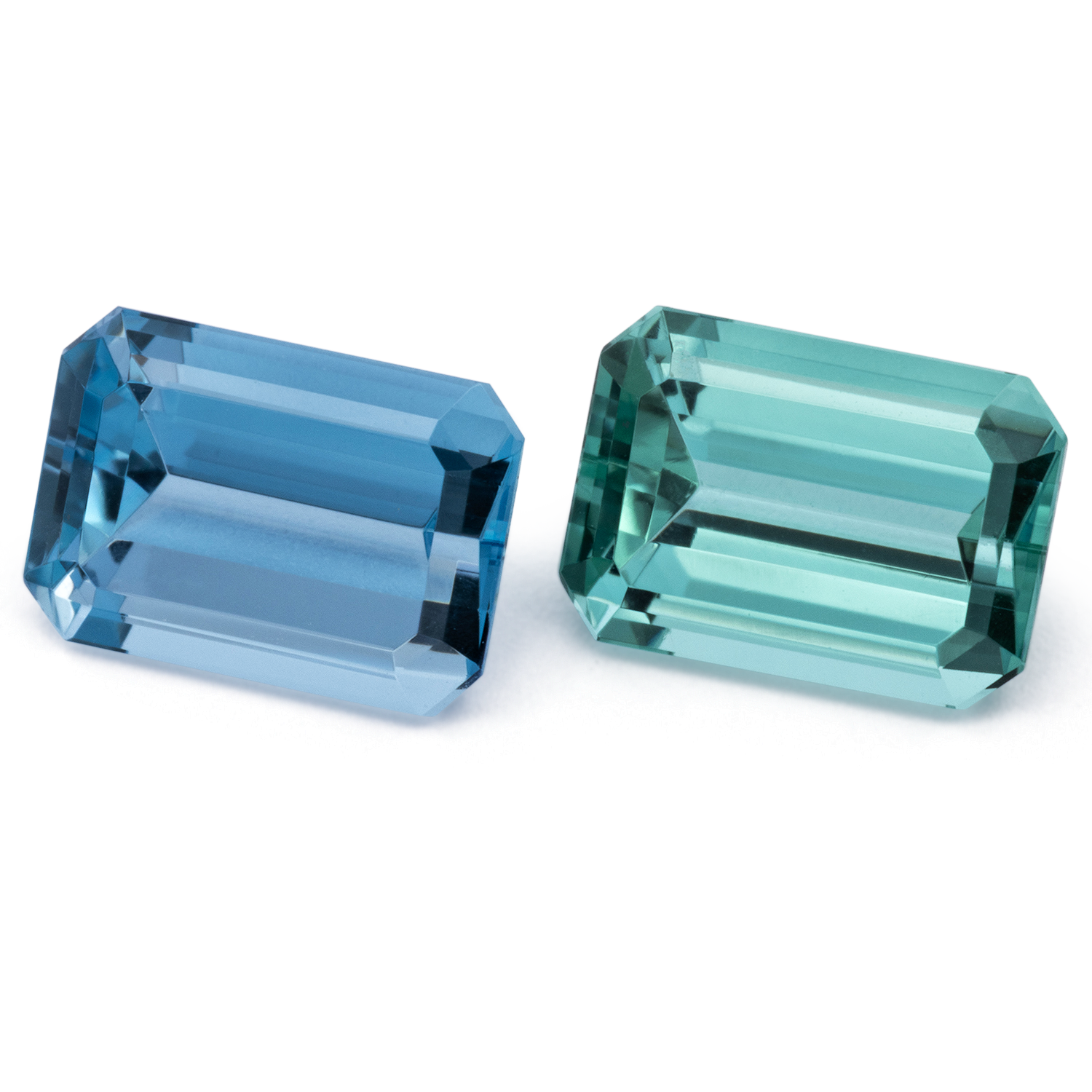 Aquamarine & grüne Berylle im Fokus